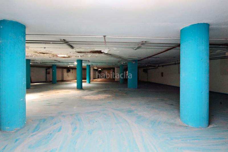 Foto b30f384d-41dc-4743-8107-a834636ae3ed. Local comercial a Centre Esplugues de Llobregat