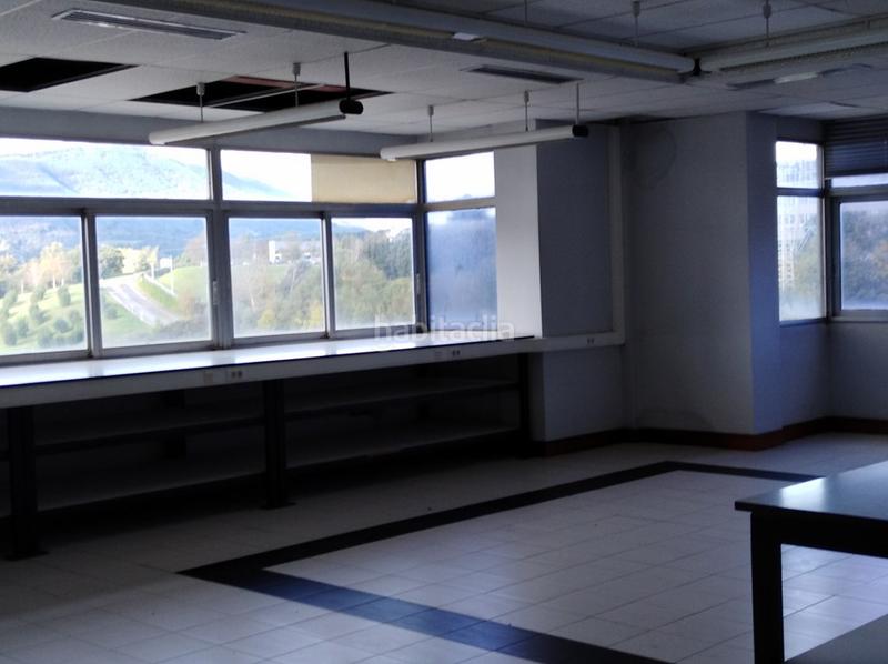 Foto bb7595b8-1af8-4fa3-8199-bd3f1c1a6fd9. Oficina a Oiartzun