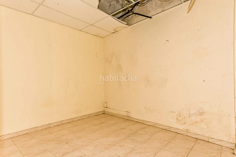 Foto 1ef7eee4-f956-43b4-ba90-4bc57f3a724a. Business premise in Horta Barcelona