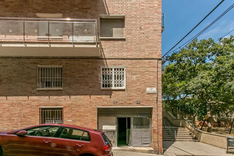 Foto b8b46186-f93f-4c74-80b3-eaea6ae251f7. Business premise in Horta Barcelona