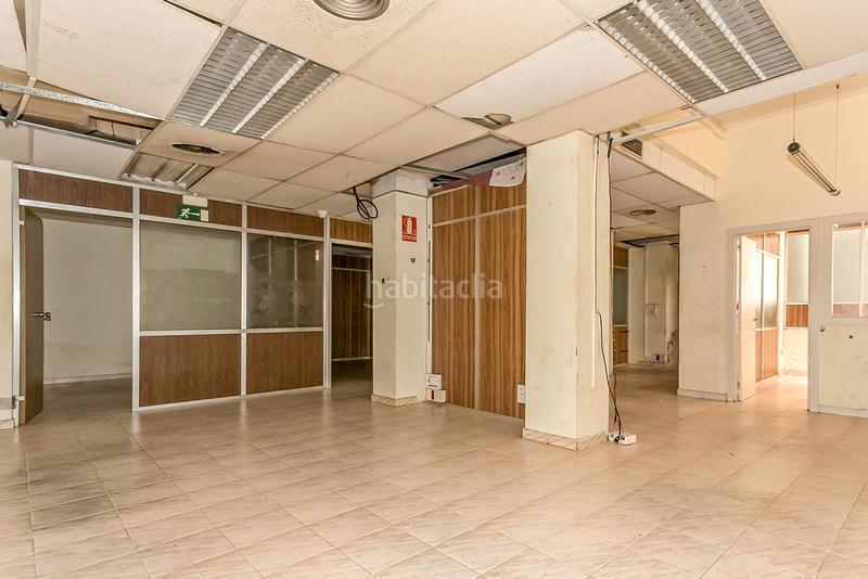 Foto b8cca366-cd4e-484f-a8bd-219a19a917b6. Business premise in Horta Barcelona