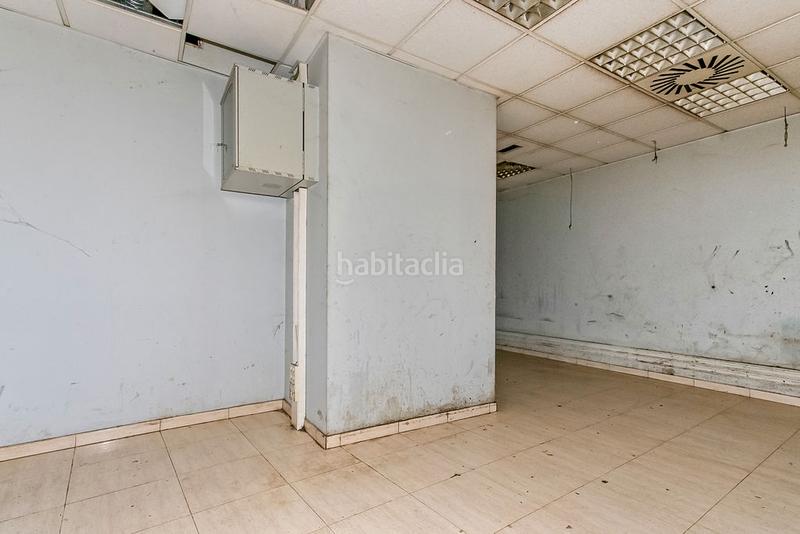 Foto f3c28234-d100-4bcf-8bdf-ca168a88a8dd. Business premise in Horta Barcelona