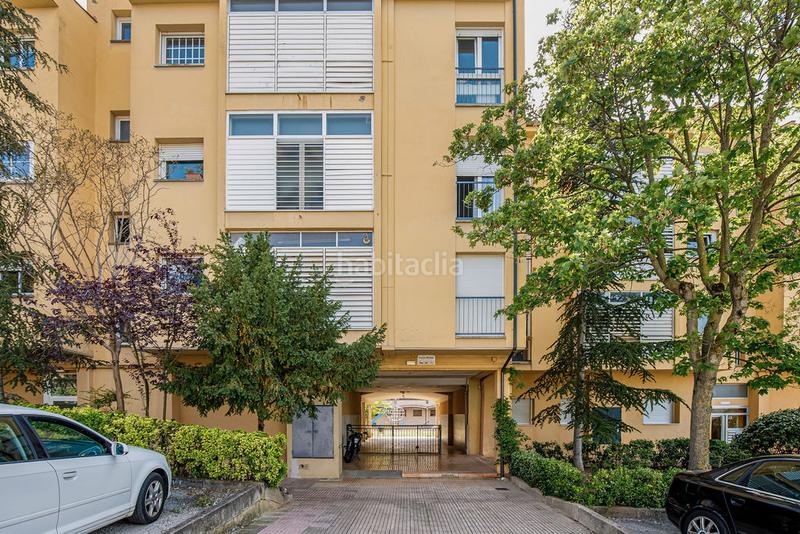 Foto 7c60529d-8763-4287-89a3-a686f1dc55e8. Piso solvia inmobiliaria piso en Montjuïc Girona