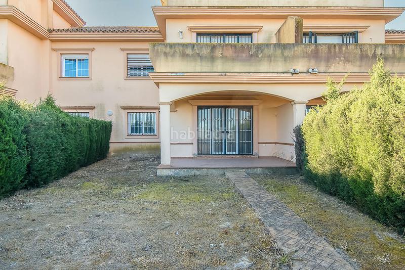 Foto 040b3999-52b3-4d63-aa6a-2d94ba919527. Casa pareada solvia inmobiliaria chalet adosado en Sanlúcar de Barrameda