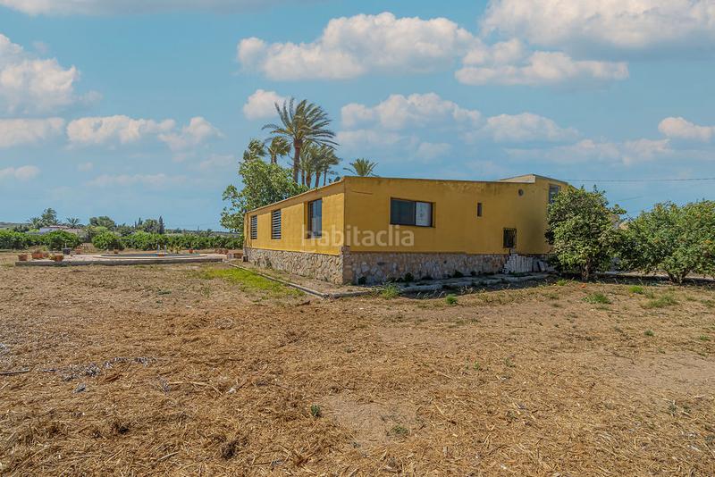 Foto 20106b9e-5de1-42b5-905f-2c5cd1465fa4. Chalet solvia inmobiliaria chalet independiente elcheelx en Elche / Elx