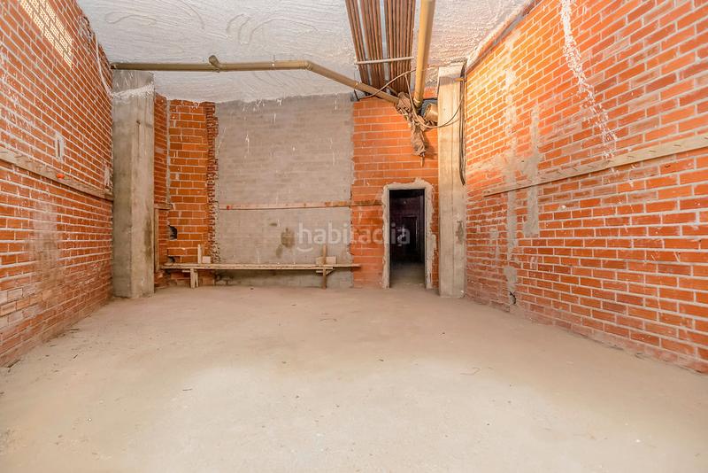 Foto c892b235-b7da-475d-9ee4-f9acb15eaeea. Alquiler local comercial solvia inmobiliaria locales en Avilés