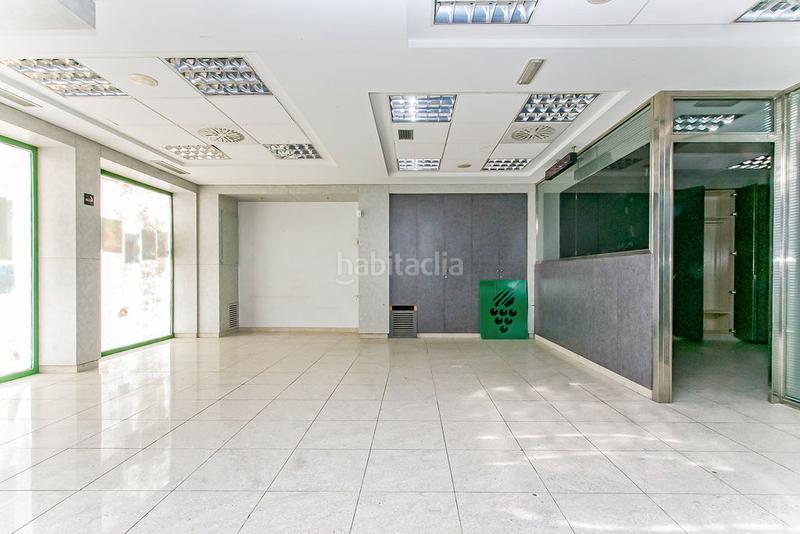 Foto 1437d42e-aeea-4a97-9209-49e2bb1de01b. Location local commercial dans Martorell