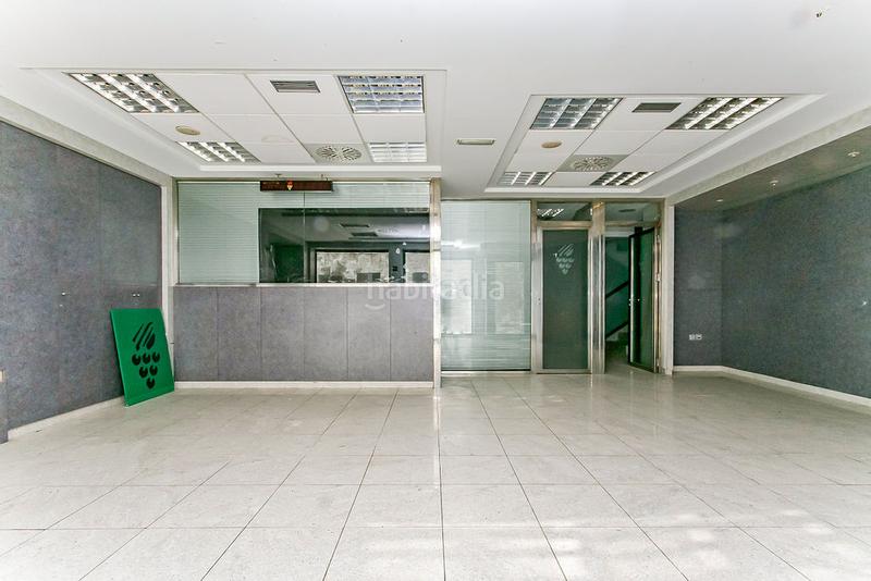 Foto 6046112f-c2c8-4944-8a82-232962b597e9. Location local commercial dans Martorell