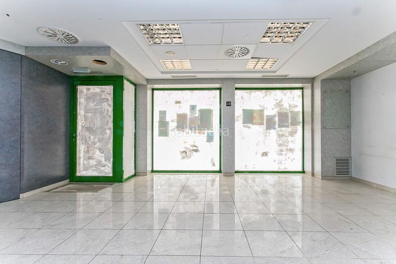 Foto 6c61ee2d-c592-47df-a7c8-ec76f406c56a. Location local commercial dans Martorell