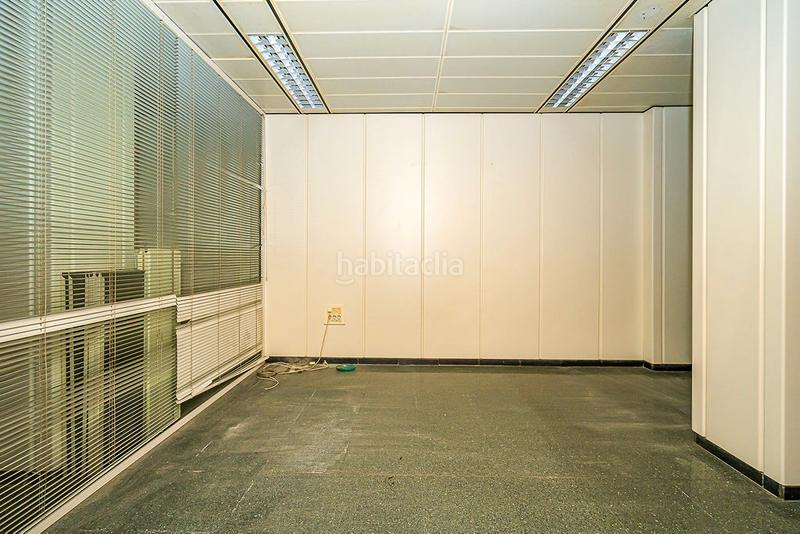 Foto 1c2a85df-7095-44cb-a891-54cb9a34dce7. Alquiler local comercial solvia inmobiliaria locales crevillent en Crevillente