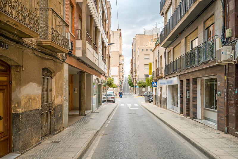 Foto 216ac302-e74f-40f9-866a-5ea33bc63e12. Alquiler local comercial solvia inmobiliaria locales crevillent en Crevillente