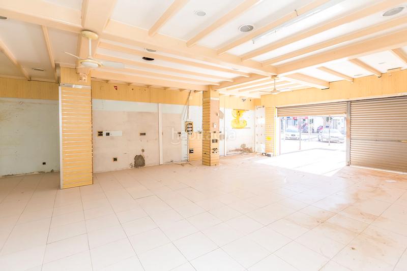 Foto 318f5034-1ec1-4b62-b716-63298feb73f3. Alquiler local comercial solvia inmobiliaria locales en Roquetas de Mar