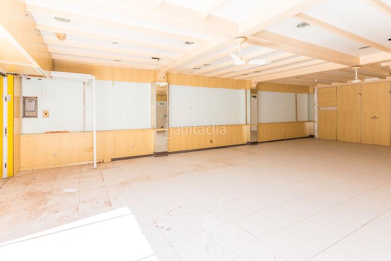 Foto 99e2fecb-0426-4aae-a611-008b800c3774. Alquiler local comercial solvia inmobiliaria locales en Roquetas de Mar