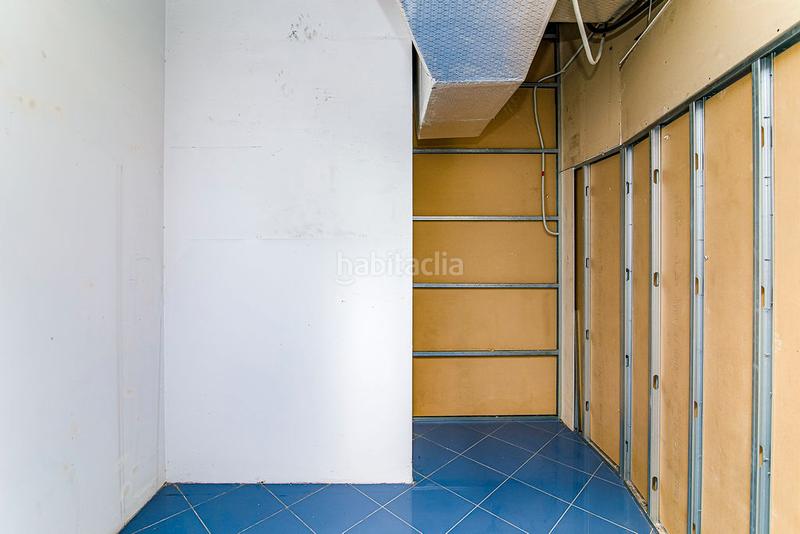 Foto d3b4fff4-4b7c-4b03-acf0-430dd3ae0262. Lloguer local comercial a Eixample Nord Girona