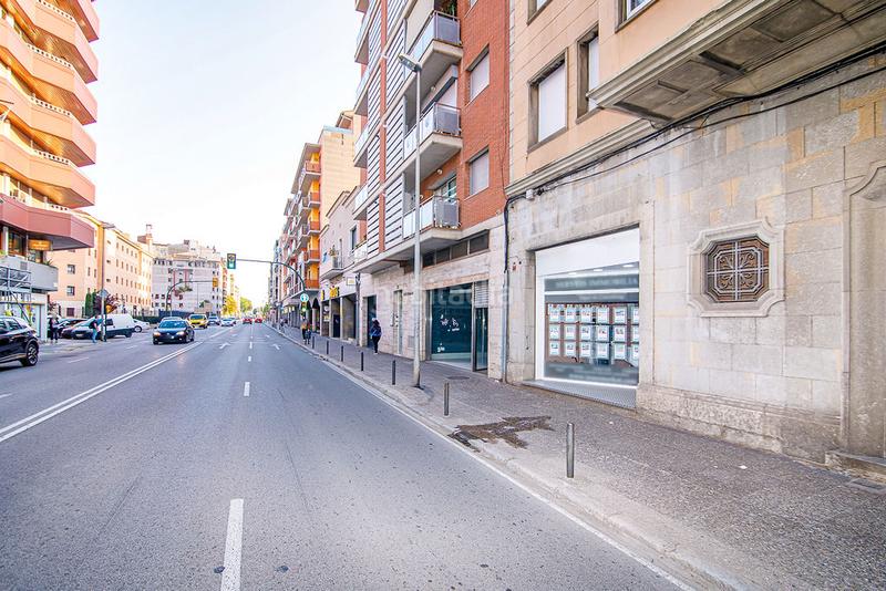 Foto 00c2800b-14f7-4460-bb0f-7a1181446704. Location local commercial dans Eixample Nord Girona