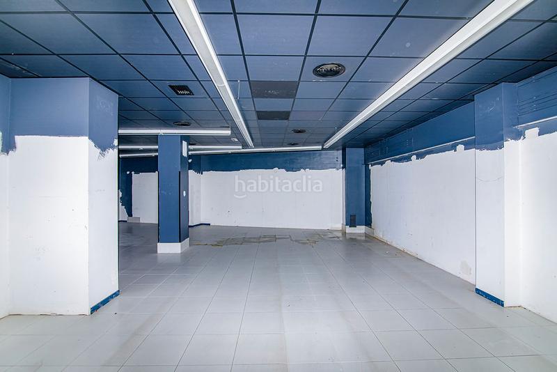 Foto 90e7c6bf-0ca0-4932-a8a5-cf2149786cec. Location local commercial dans Eixample Nord Girona