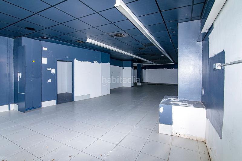 Foto 3bdbb51e-a530-4294-b5d8-776c52ccaa64. Rent business premise in Eixample Nord Girona