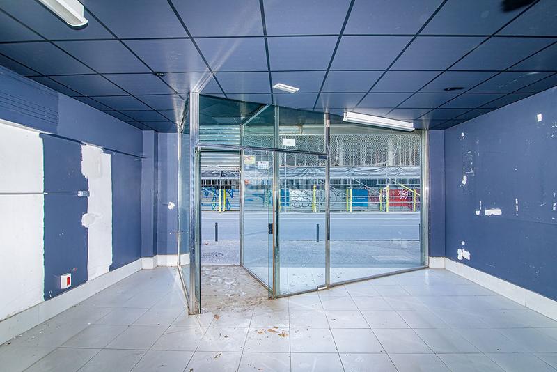 Foto b50a7c06-cd03-48b8-bbf9-9f2ec0090466. Rent business premise in Eixample Nord Girona