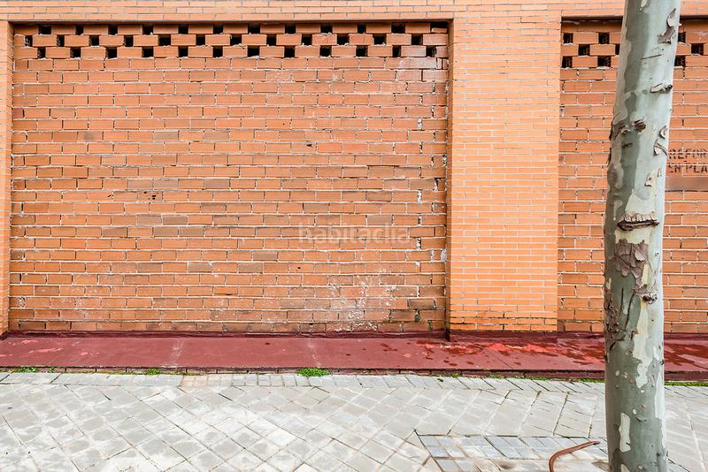 Foto bc1aee6b-b1c1-475c-ac81-1cd3502c80ef. Affitto locale commerciale in Daganzo de Arriba