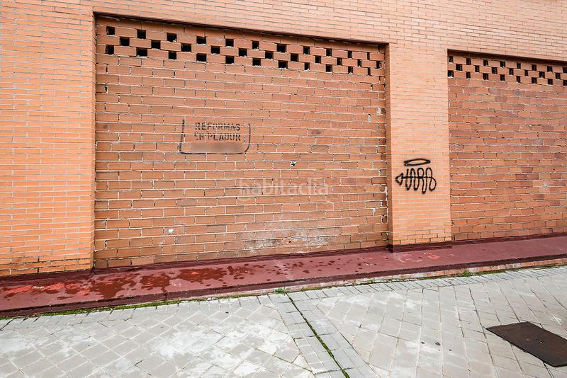 Foto fc9fa3d8-2e4a-4046-962d-b7652d23e736. Affitto locale commerciale in Daganzo de Arriba