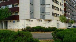 Location Local commercial  C/ de los pilares. Solvia inmobiliaria  locales cáceres