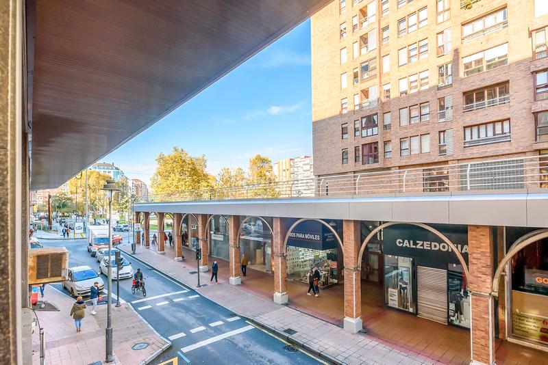 Foto 30875bd1-08bf-4426-9057-3f2ef6f8d5c6. Alquiler local comercial solvia inmobiliaria locales en Avilés