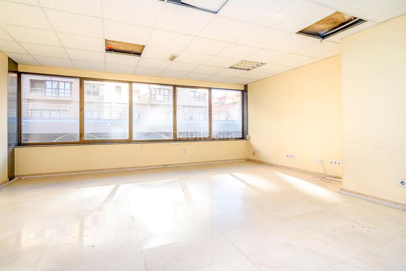 Foto e408c82e-e768-4512-be4b-e6abbca93438. Alquiler local comercial solvia inmobiliaria locales en Avilés