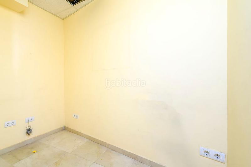 Foto cd118acb-9bb1-47e3-9ead-8bc55e288277. Rent business premise in Centro Avilés