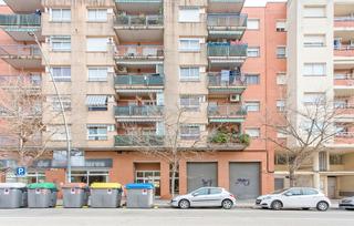 Lloguer Local Comercial  Cr castellar. Solvia inmobiliaria  locales terrassa