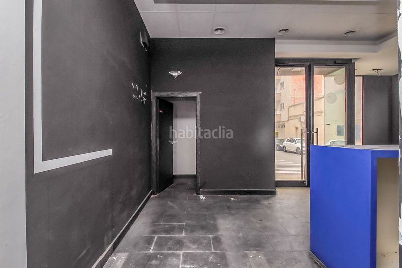 Foto d1e025b0-6fd8-4062-9a5d-856794823a36. Alquiler local comercial solvia inmobiliaria locales en Amposta