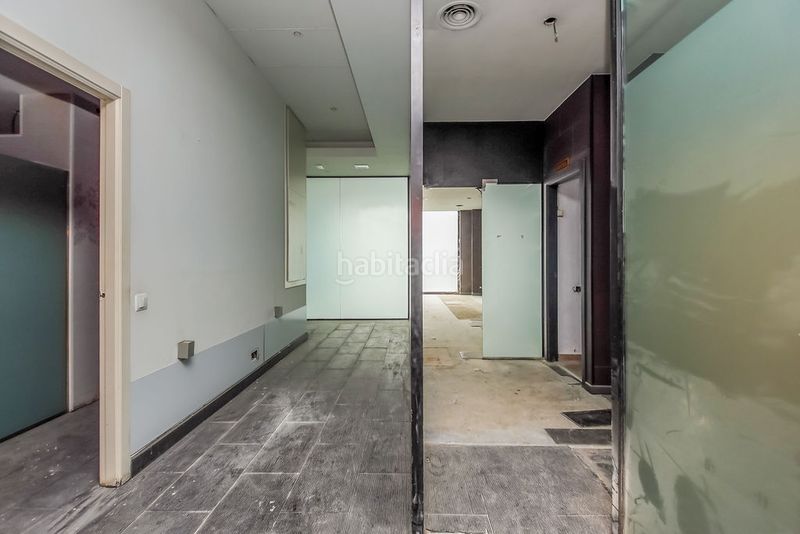 Foto de326a46-f16b-4fae-b0c9-b0775ed05f6b. Alquiler local comercial solvia inmobiliaria locales en Amposta