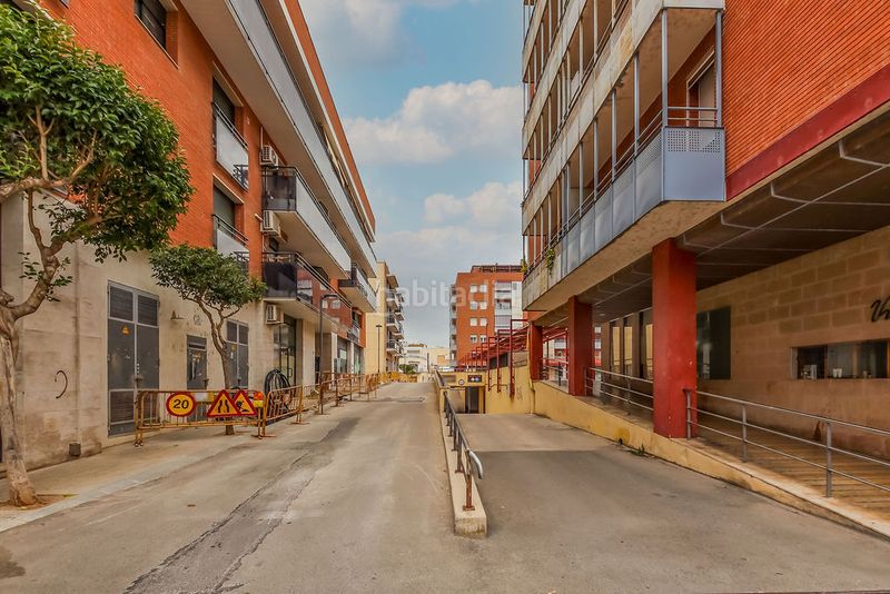 Foto f9a51dd4-ac89-4ca3-bdb0-9e6411645a92. Alquiler local comercial solvia inmobiliaria locales en Amposta