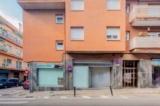 Lloguer Local Comercial  C/ corneli nepos. Solvia inmobiliaria  locales sabadell