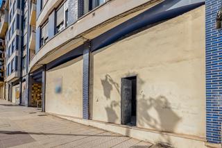 Lloguer Local Comercial  C/ tenderina. Solvia inmobiliaria  locales oviedo