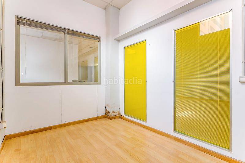 Foto 310c8883-4c13-490d-b828-9a0c61e69ca1. Alquiler local comercial solvia inmobiliaria locales en Oviedo