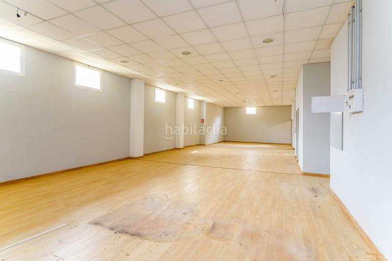 Foto 958fc0af-683d-4909-b823-53151e39883b. Alquiler local comercial solvia inmobiliaria locales en Oviedo