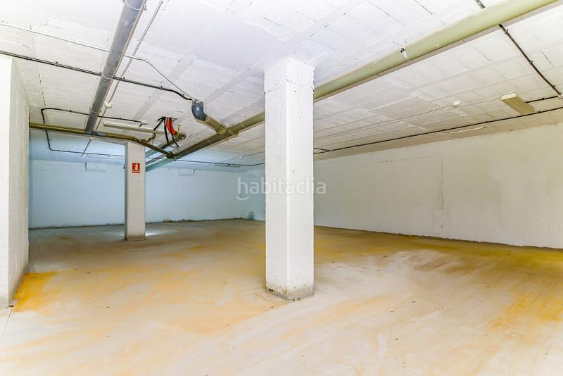 Foto b332067d-b5bc-4a9b-b253-67bc2e9bd0e1. Alquiler local comercial solvia inmobiliaria locales en Oviedo