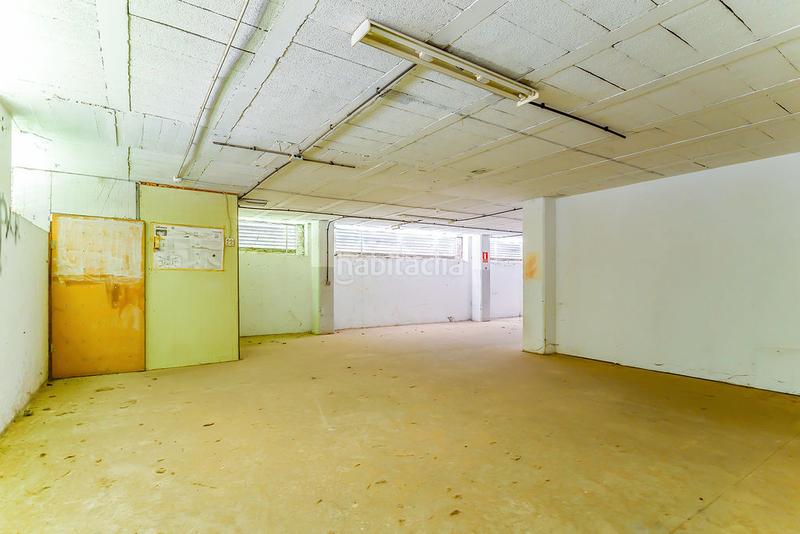 Foto c099dba1-26c8-4b36-9843-89c3bcd102be. Alquiler local comercial solvia inmobiliaria locales en Oviedo