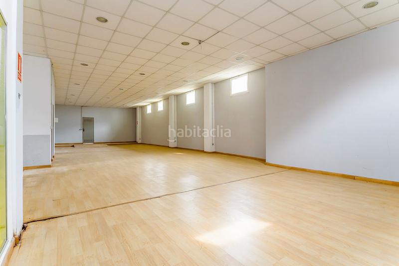 Foto f68aeeb6-f855-451f-94e4-7250c142ff0c. Alquiler local comercial solvia inmobiliaria locales en Oviedo