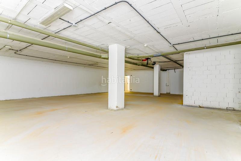 Foto c2c66df1-6143-48b7-9b5b-f45702ffc199. Rent business premise in Milán - Pumarín Oviedo