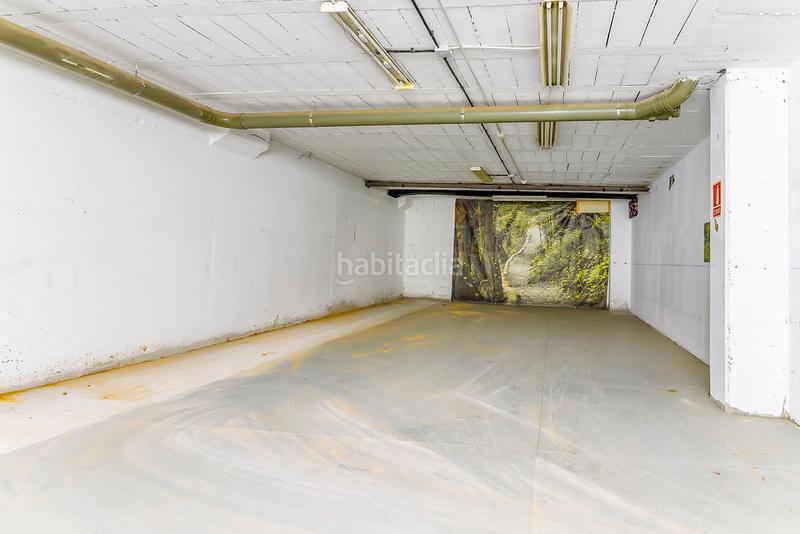 Foto f9055a74-3024-4505-ae07-337dcb124c1b. Rent business premise in Milán - Pumarín Oviedo