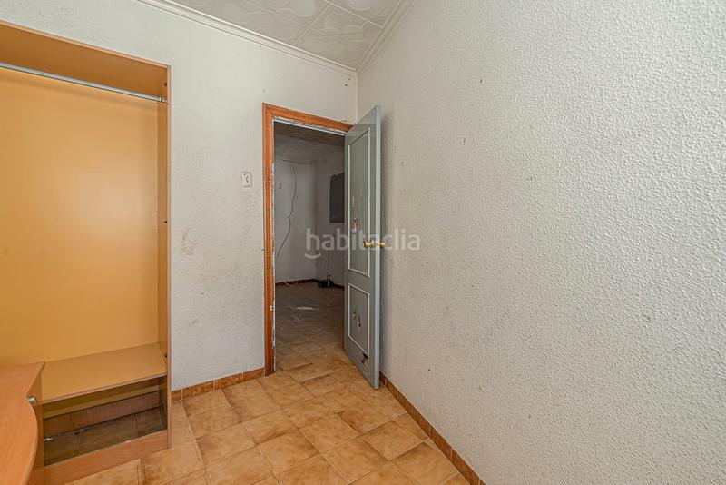 Foto a796742d-e17a-4592-9e05-f2afafcdb7e9. Piso solvia inmobiliaria piso en Plaza Castelar - Mercado Central Elda