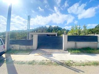 Chalet  C/ pujades (urb. más bermell). Solvia inmobiliaria  chalet independiente querol