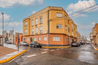 Pis  C/ la reus. Solvia inmobiliaria  piso aldea l