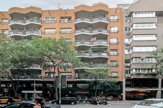 Local Comercial  C/ rocafort. Solvia inmobiliaria  locales barcelona