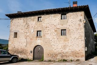 Chalet  C/ nuestra señora del rosario. Solvia inmobiliaria  casa lónguidalongida