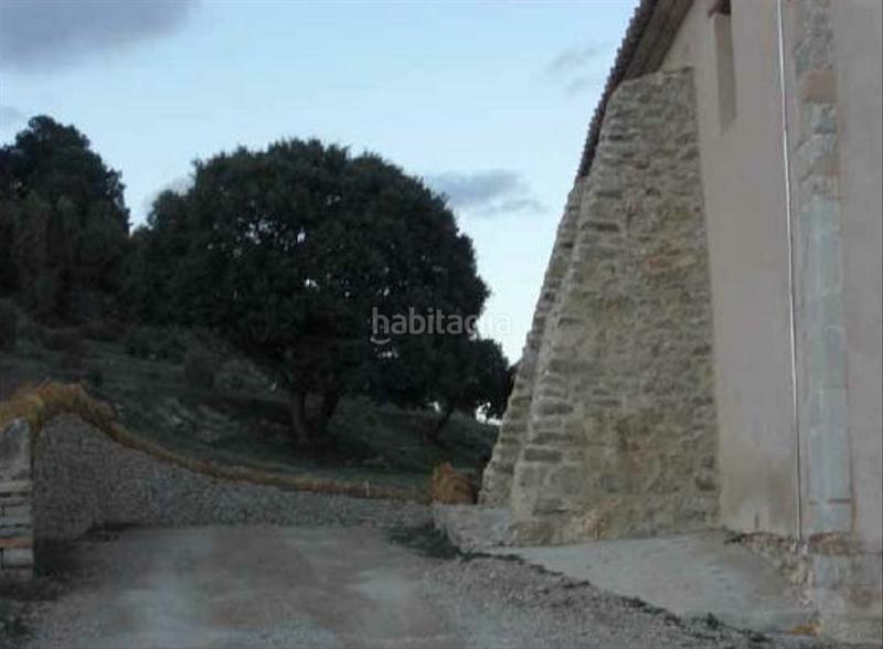 Foto 479fd334-61e4-4ce5-9d20-3c491482fb0a. Finca rústica solvia inmobiliaria suelo rústico con edificio en Morella