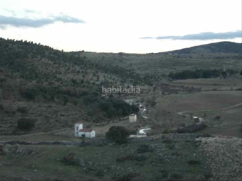 Foto c1726f6c-c38d-431b-bfc9-2052217823f5. Finca rústica solvia inmobiliaria suelo rústico con edificio en Morella