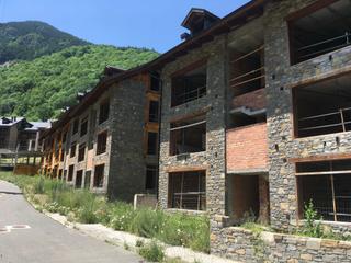 Édifice  C/ agregado espui-torre capd. Solvia inmobiliaria  en construccion espui