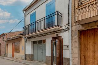 Xalet  C/ ramón formiguera. Solvia inmobiliaria  casa linyola